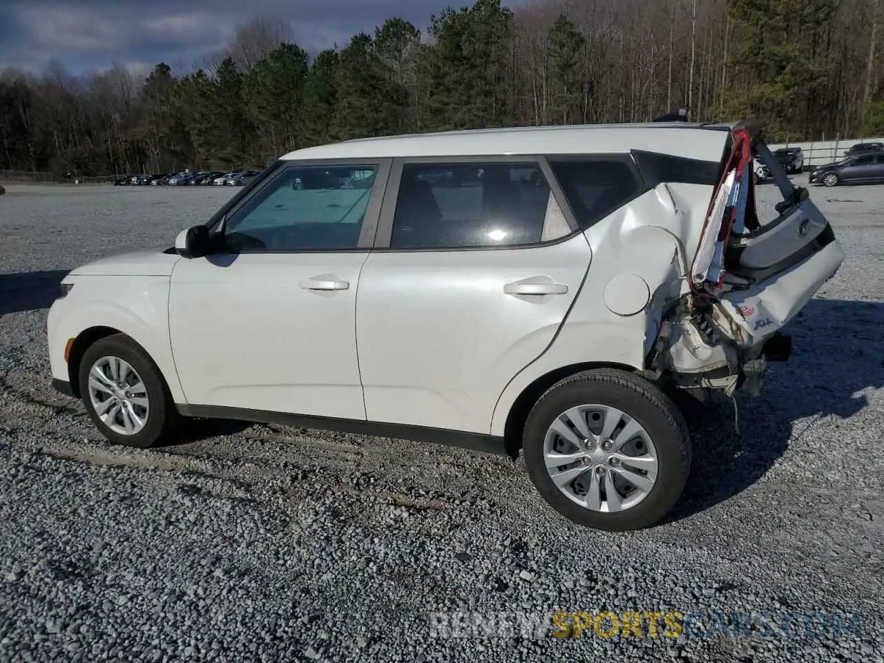 2 fotografías del automóvil dañado KNDJ23AU6M7138656 KIA SOUL 2021