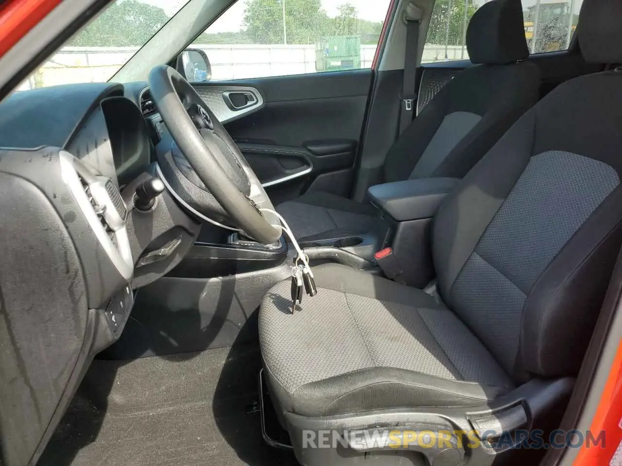 7 fotografías del automóvil dañado KNDJ23AU6M7737539 KIA SOUL 2021