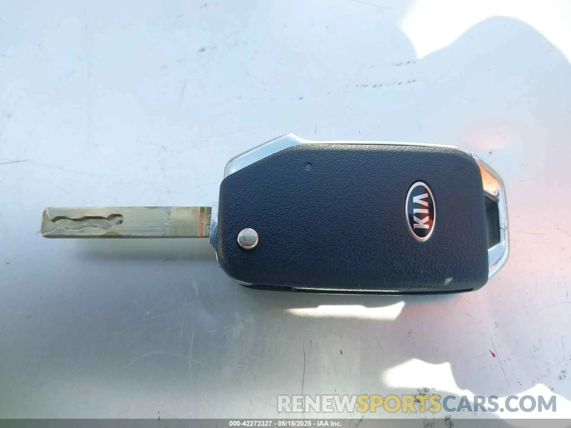 11 fotografías del automóvil dañado KNDJ23AU6M7740568 KIA SOUL 2021