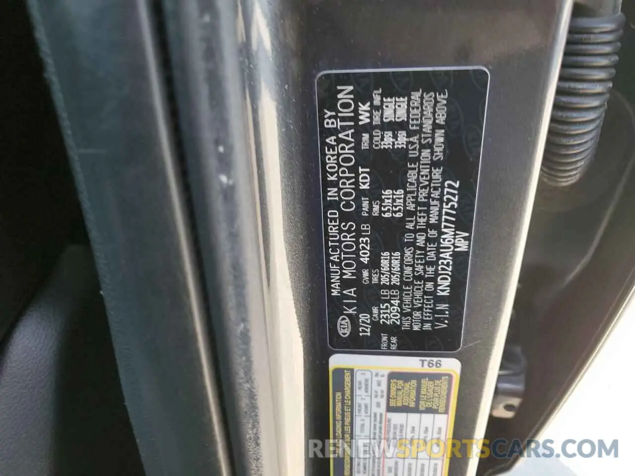 13 fotografías del automóvil dañado KNDJ23AU6M7775272 KIA SOUL 2021