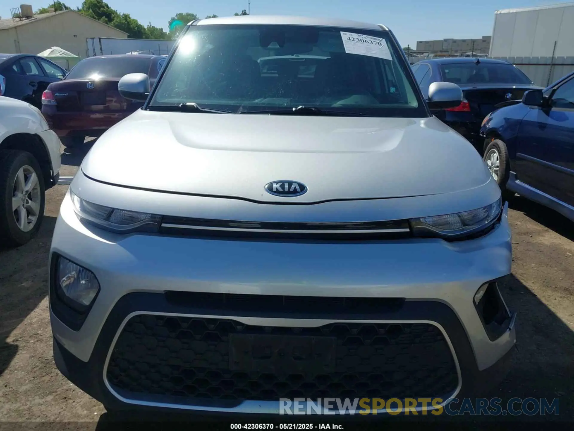 12 fotografías del automóvil dañado KNDJ23AU6M7793805 KIA SOUL 2021