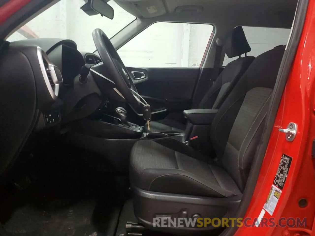 7 fotografías del automóvil dañado KNDJ23AU7M7125253 KIA SOUL 2021