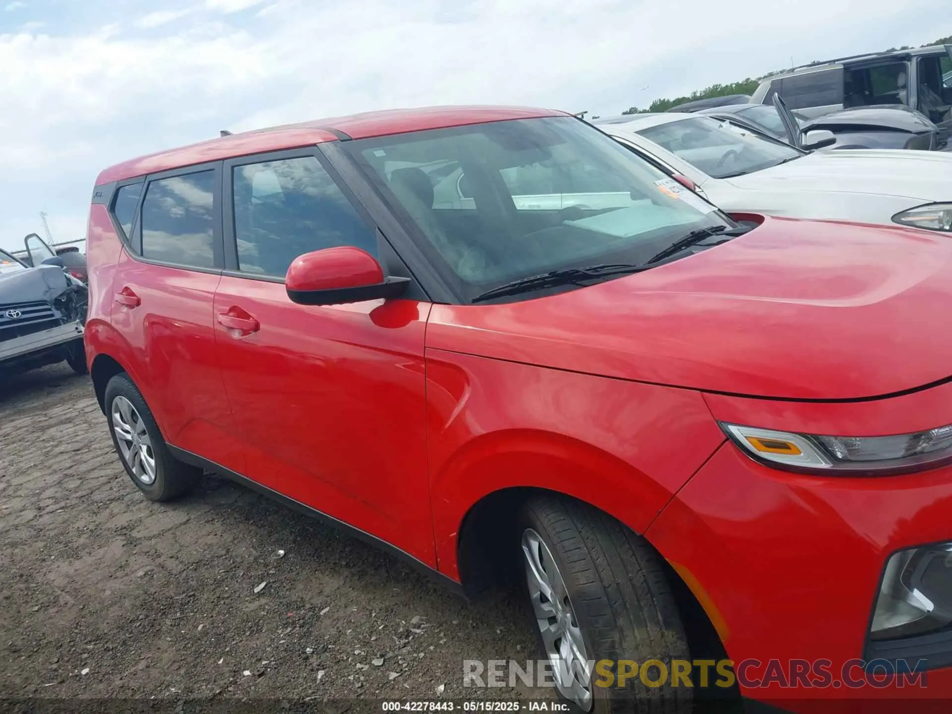 13 fotografías del automóvil dañado KNDJ23AU7M7144238 KIA SOUL 2021