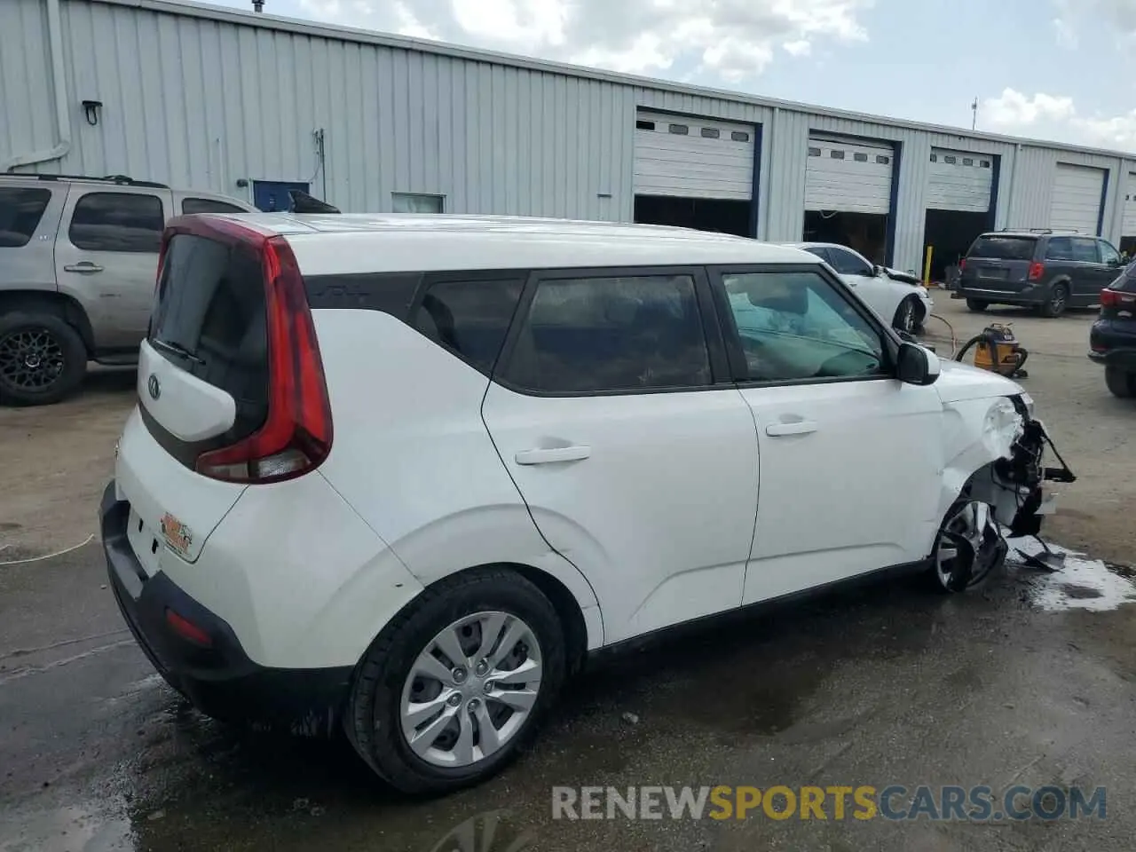 3 fotografías del automóvil dañado KNDJ23AU7M7767763 KIA SOUL 2021