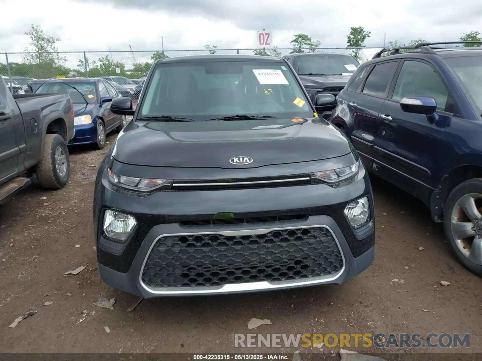 12 fotografías del automóvil dañado KNDJ23AU7M7786541 KIA SOUL 2021
