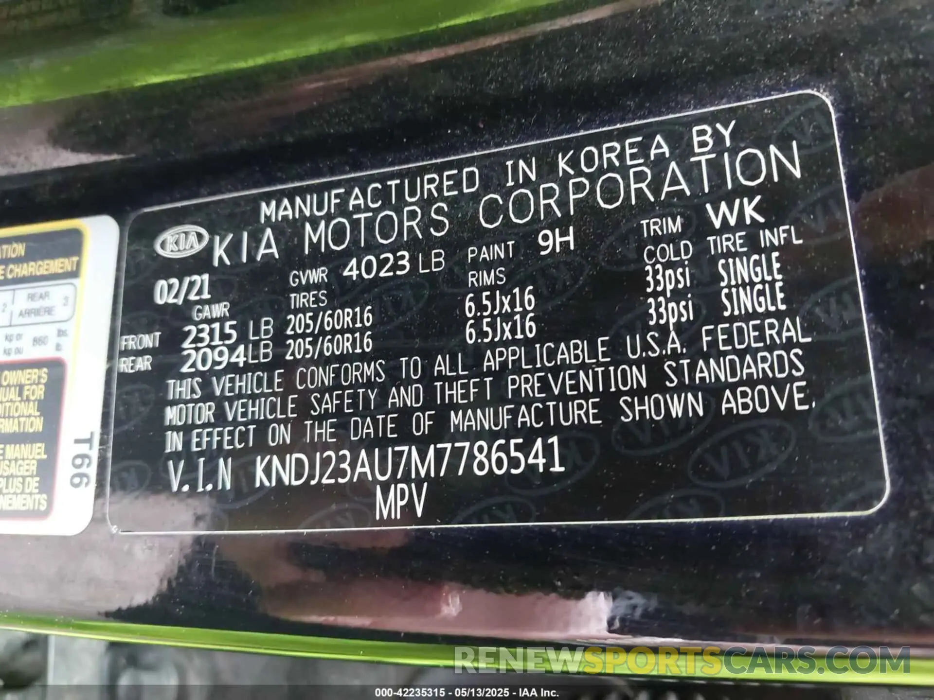 9 fotografías del automóvil dañado KNDJ23AU7M7786541 KIA SOUL 2021