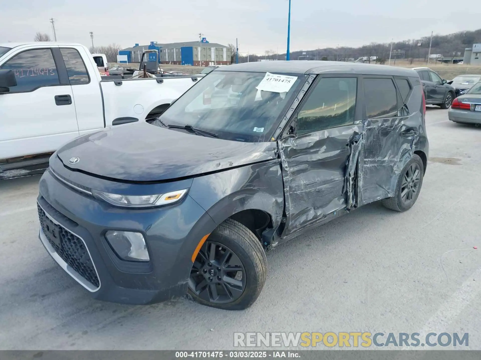 2 fotografías del automóvil dañado KNDJ23AU7M7794686 KIA SOUL 2021