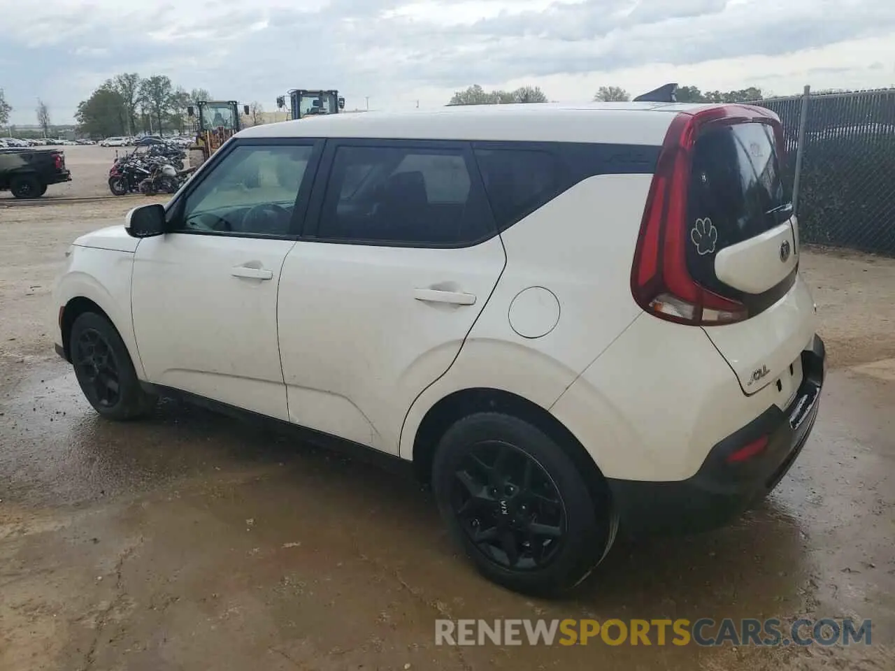 2 fotografías del automóvil dañado KNDJ23AU8M7750129 KIA SOUL 2021
