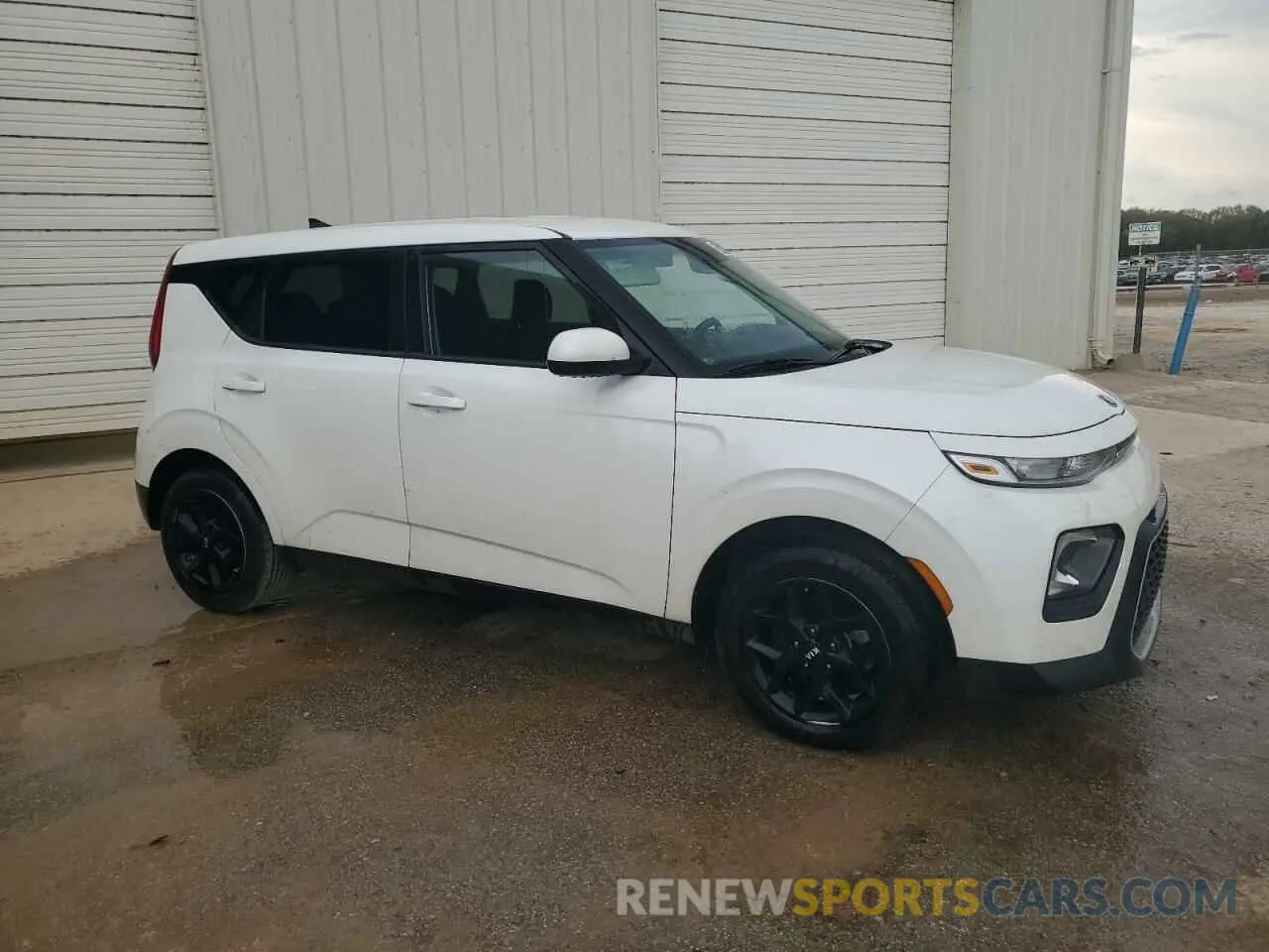 4 fotografías del automóvil dañado KNDJ23AU8M7750129 KIA SOUL 2021