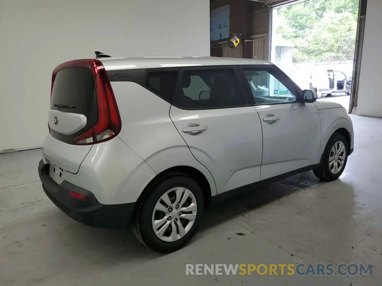 3 fotografías del automóvil dañado KNDJ23AU8M7762443 KIA SOUL 2021