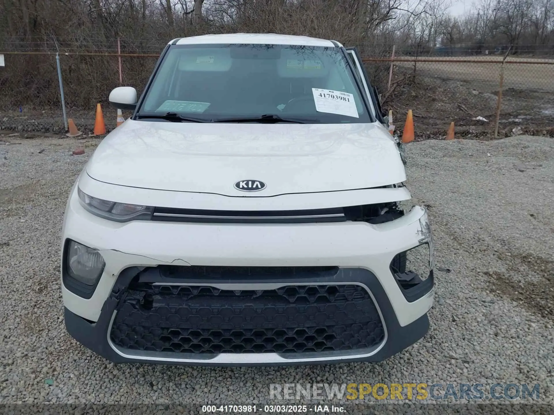 11 fotografías del automóvil dañado KNDJ23AU8M7767416 KIA SOUL 2021