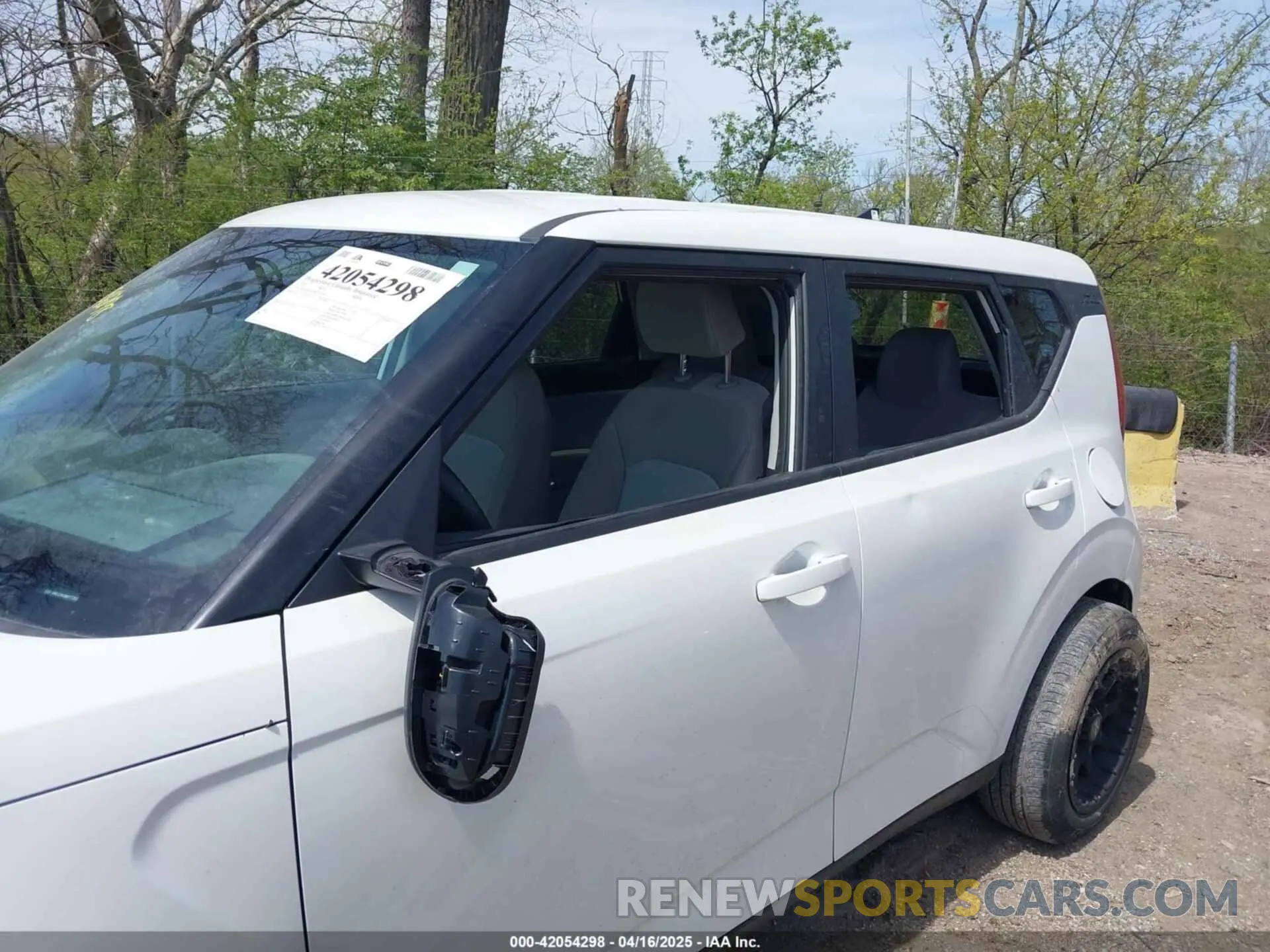 6 fotografías del automóvil dañado KNDJ23AU8M7772518 KIA SOUL 2021