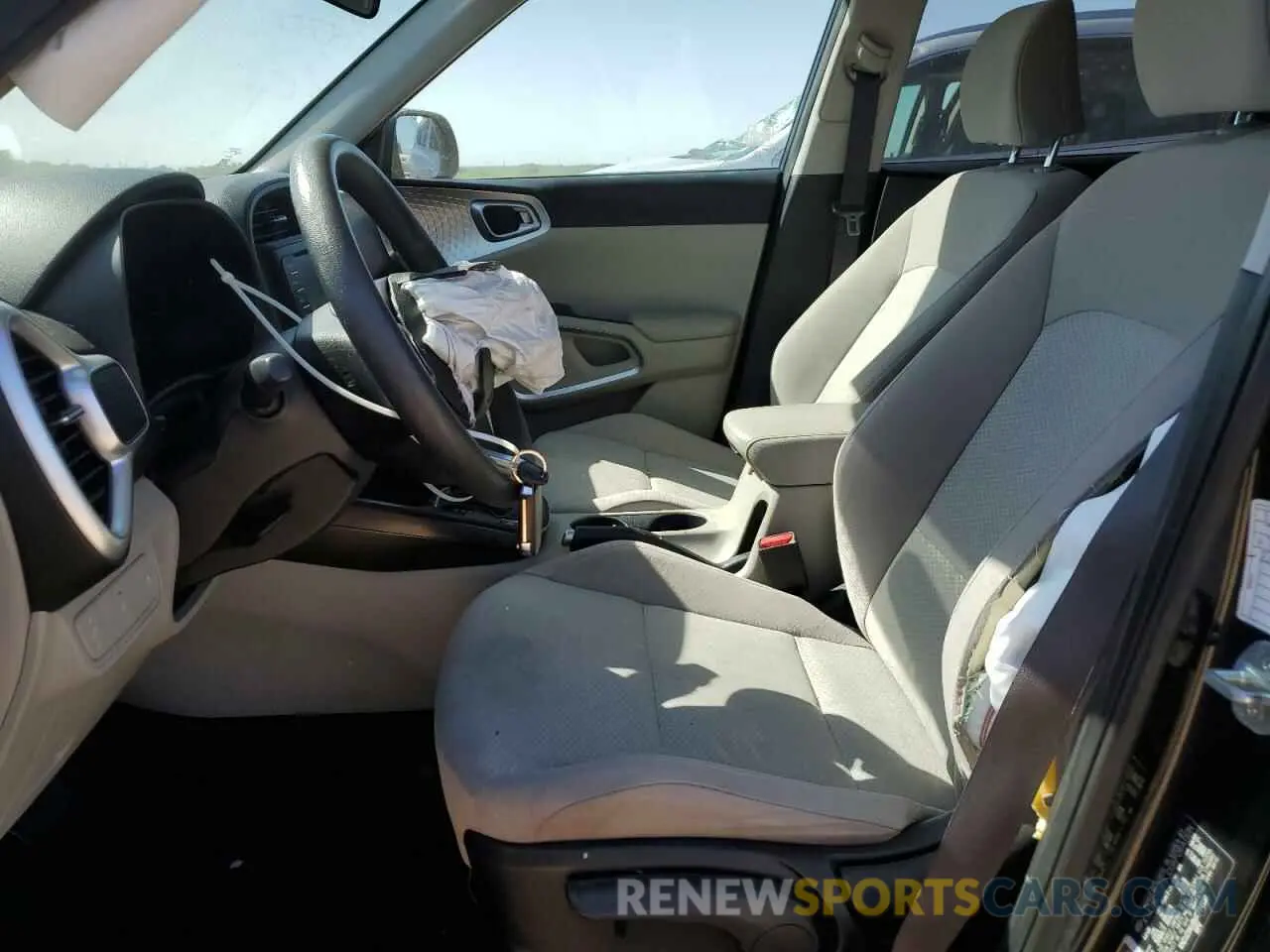 7 fotografías del automóvil dañado KNDJ23AU8M7774530 KIA SOUL 2021