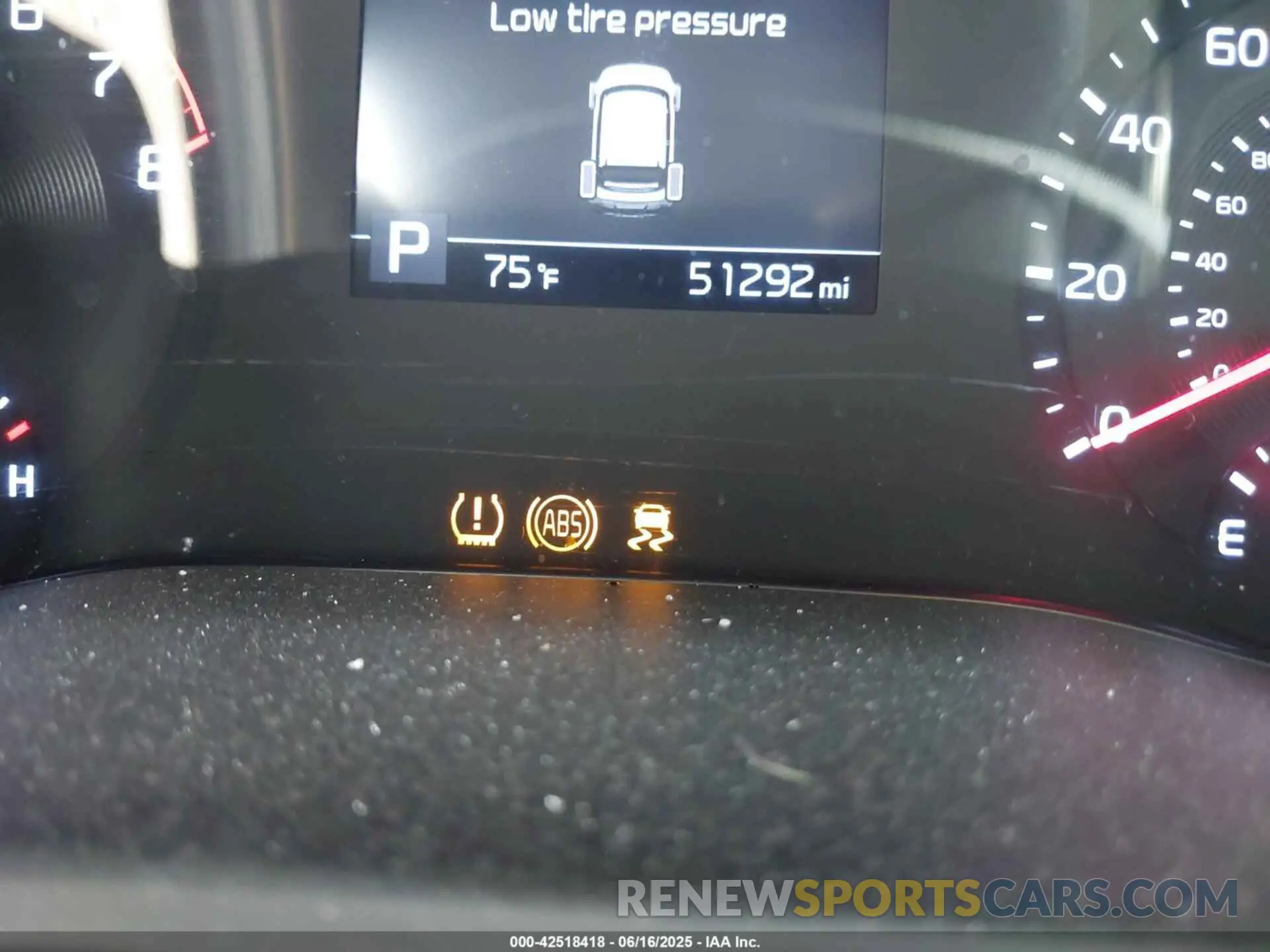 15 fotografías del automóvil dañado KNDJ23AU8M7774950 KIA SOUL 2021