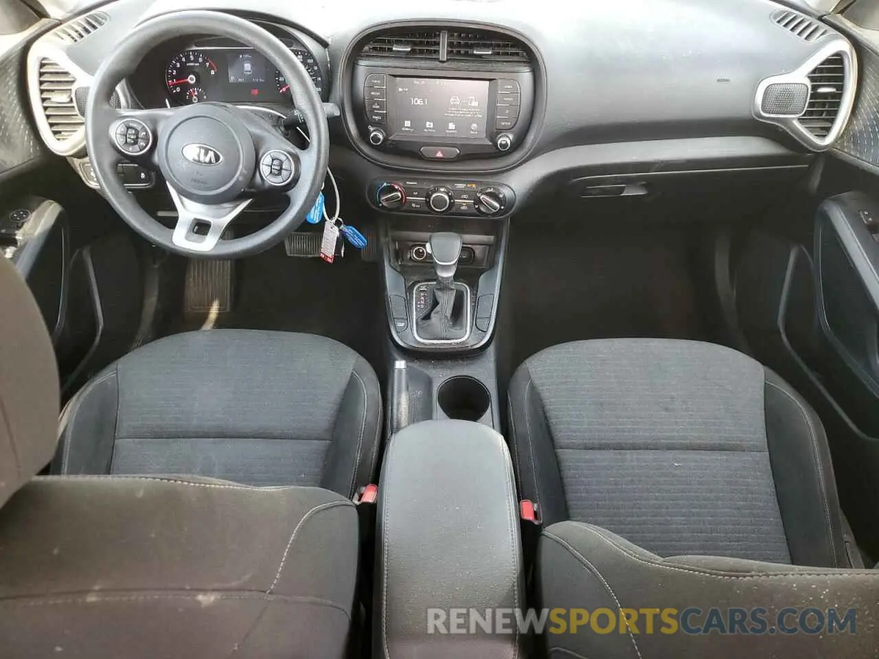 8 fotografías del automóvil dañado KNDJ23AU8M7794499 KIA SOUL 2021