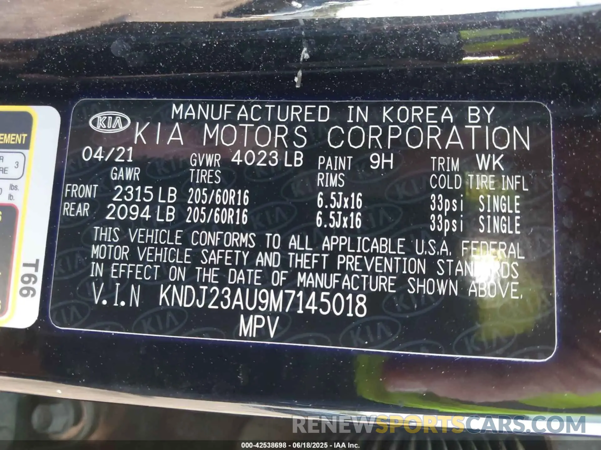 9 fotografías del automóvil dañado KNDJ23AU9M7145018 KIA SOUL 2021