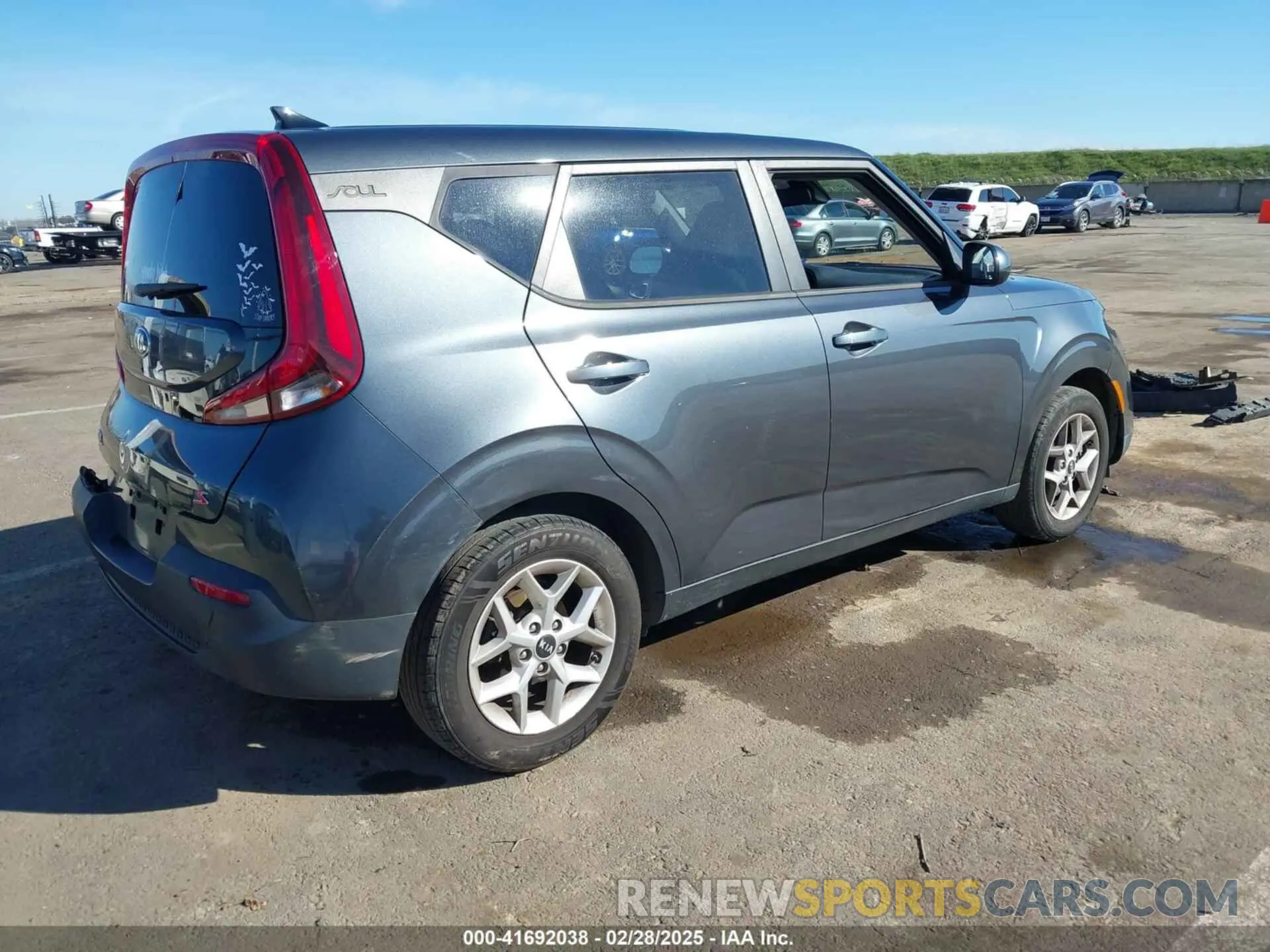 4 fotografías del automóvil dañado KNDJ23AU9M7746820 KIA SOUL 2021