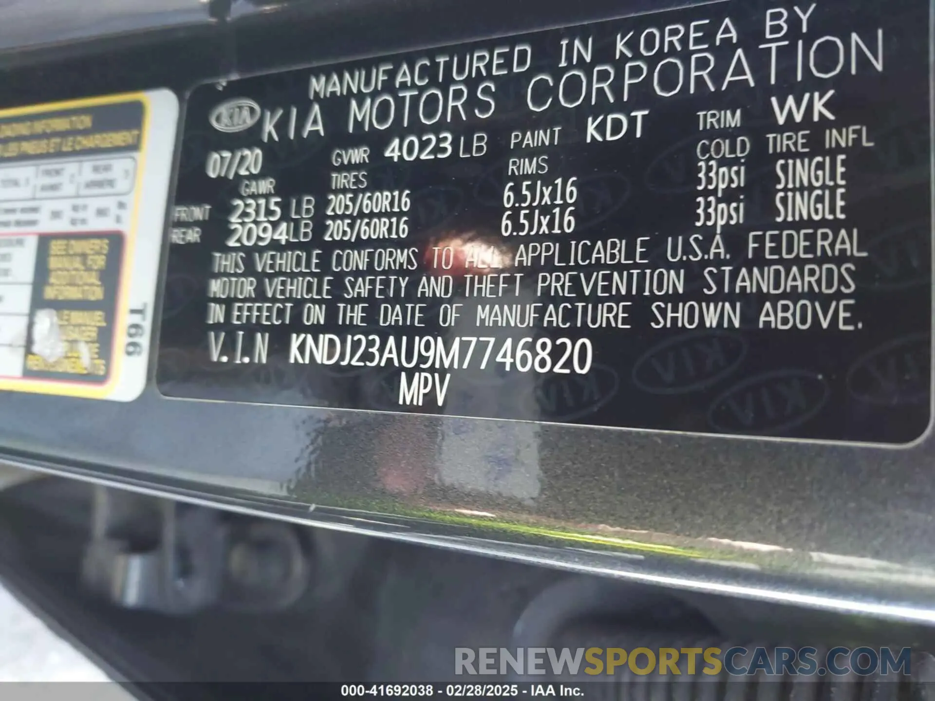 9 fotografías del automóvil dañado KNDJ23AU9M7746820 KIA SOUL 2021