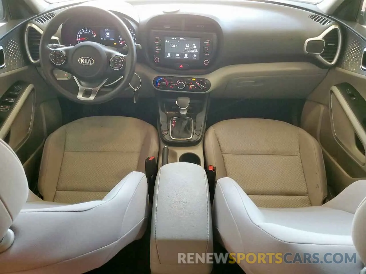 8 fotografías del automóvil dañado KNDJ23AU9M7786069 KIA SOUL 2021