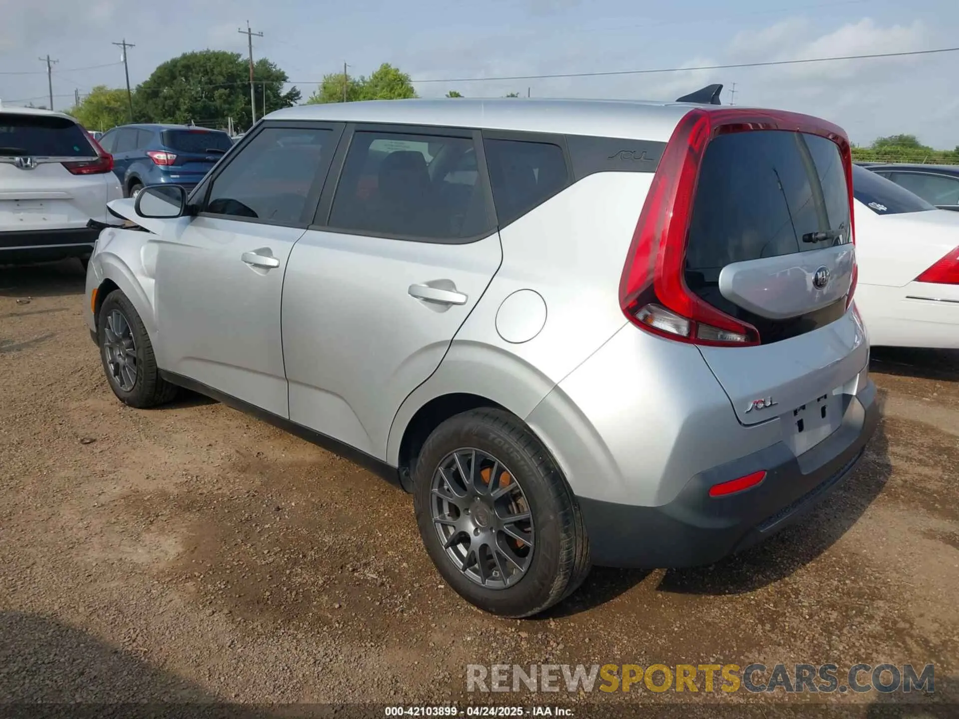 3 fotografías del automóvil dañado KNDJ23AU9M7793409 KIA SOUL 2021