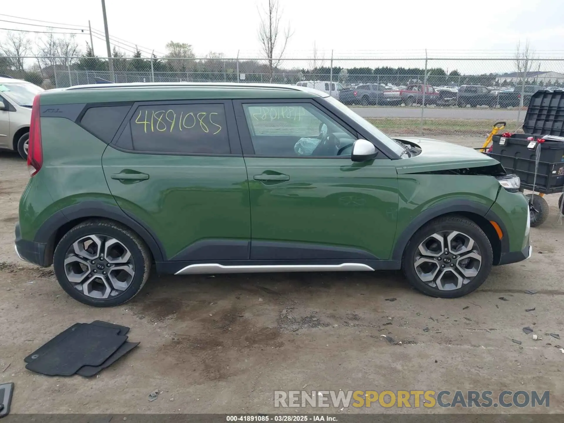 13 fotografías del automóvil dañado KNDJ23AUXM7125683 KIA SOUL 2021