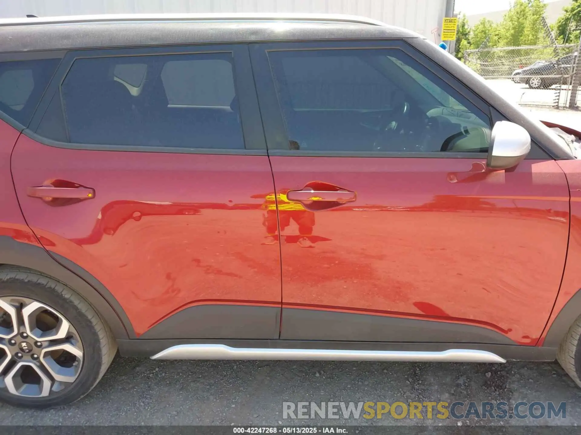 13 fotografías del automóvil dañado KNDJ23AUXM7132794 KIA SOUL 2021