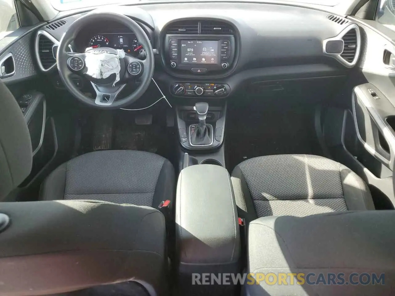 8 fotografías del automóvil dañado KNDJ23AUXM7762931 KIA SOUL 2021