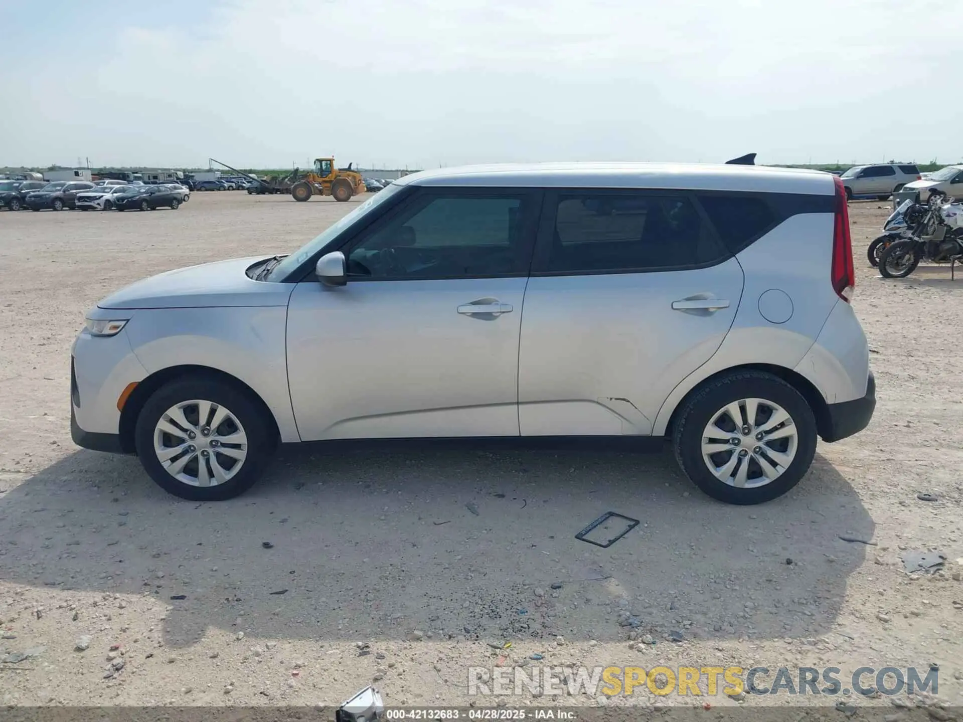 14 fotografías del automóvil dañado KNDJ23AUXM7771144 KIA SOUL 2021