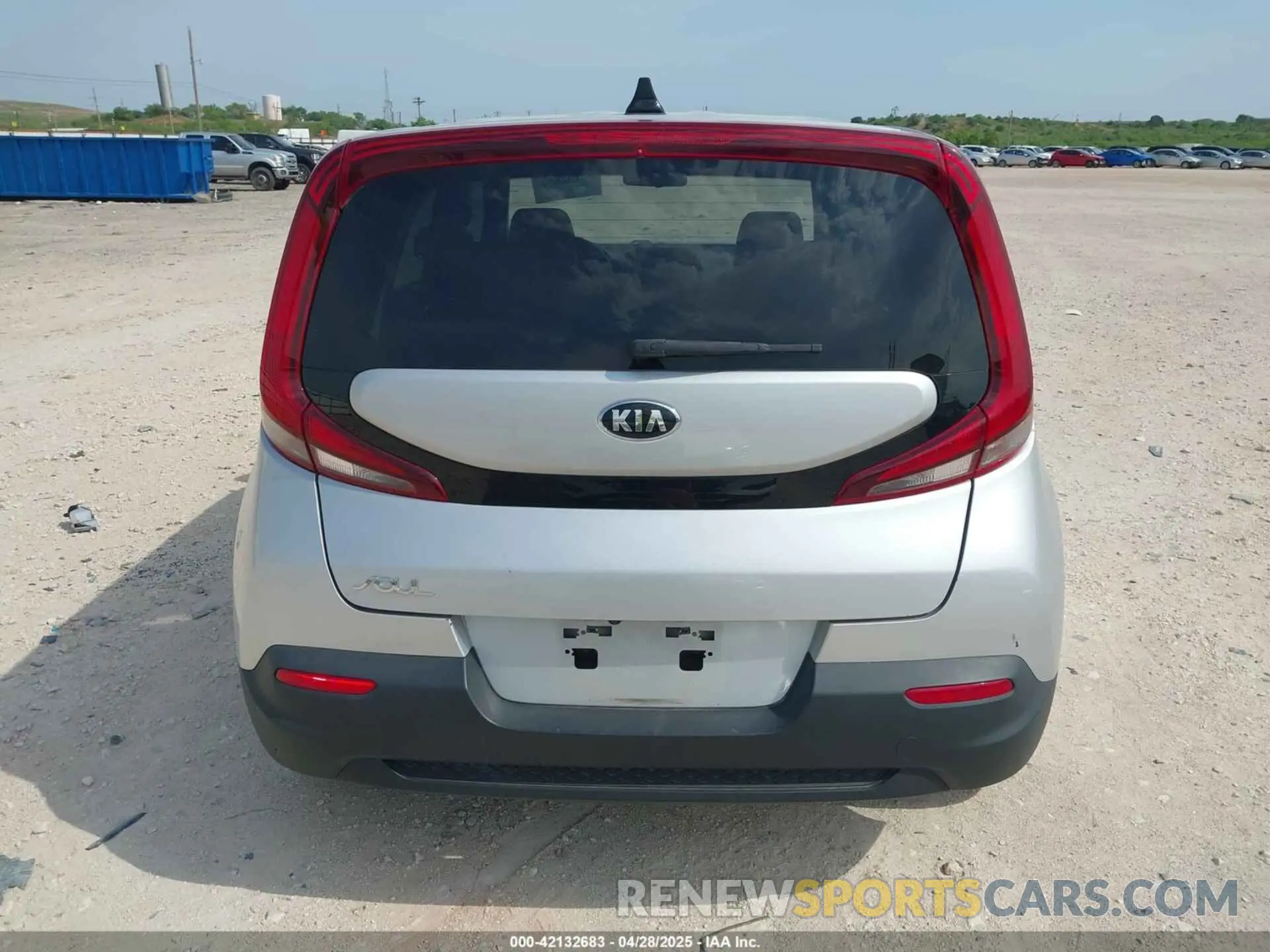 16 fotografías del automóvil dañado KNDJ23AUXM7771144 KIA SOUL 2021
