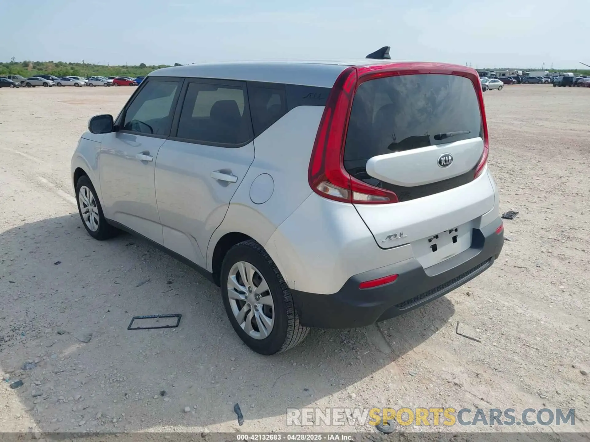 3 fotografías del automóvil dañado KNDJ23AUXM7771144 KIA SOUL 2021
