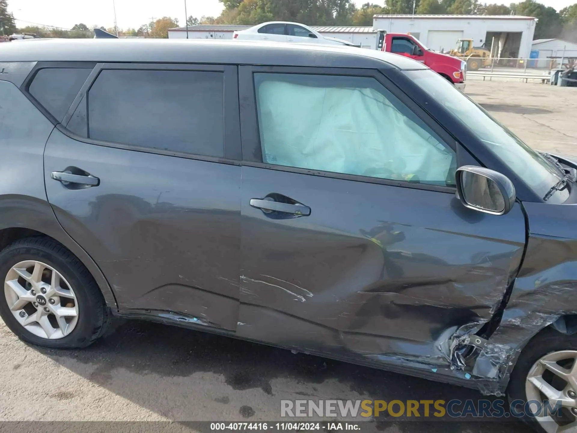 13 fotografías del automóvil dañado KNDJ23AUXM7772620 KIA SOUL 2021