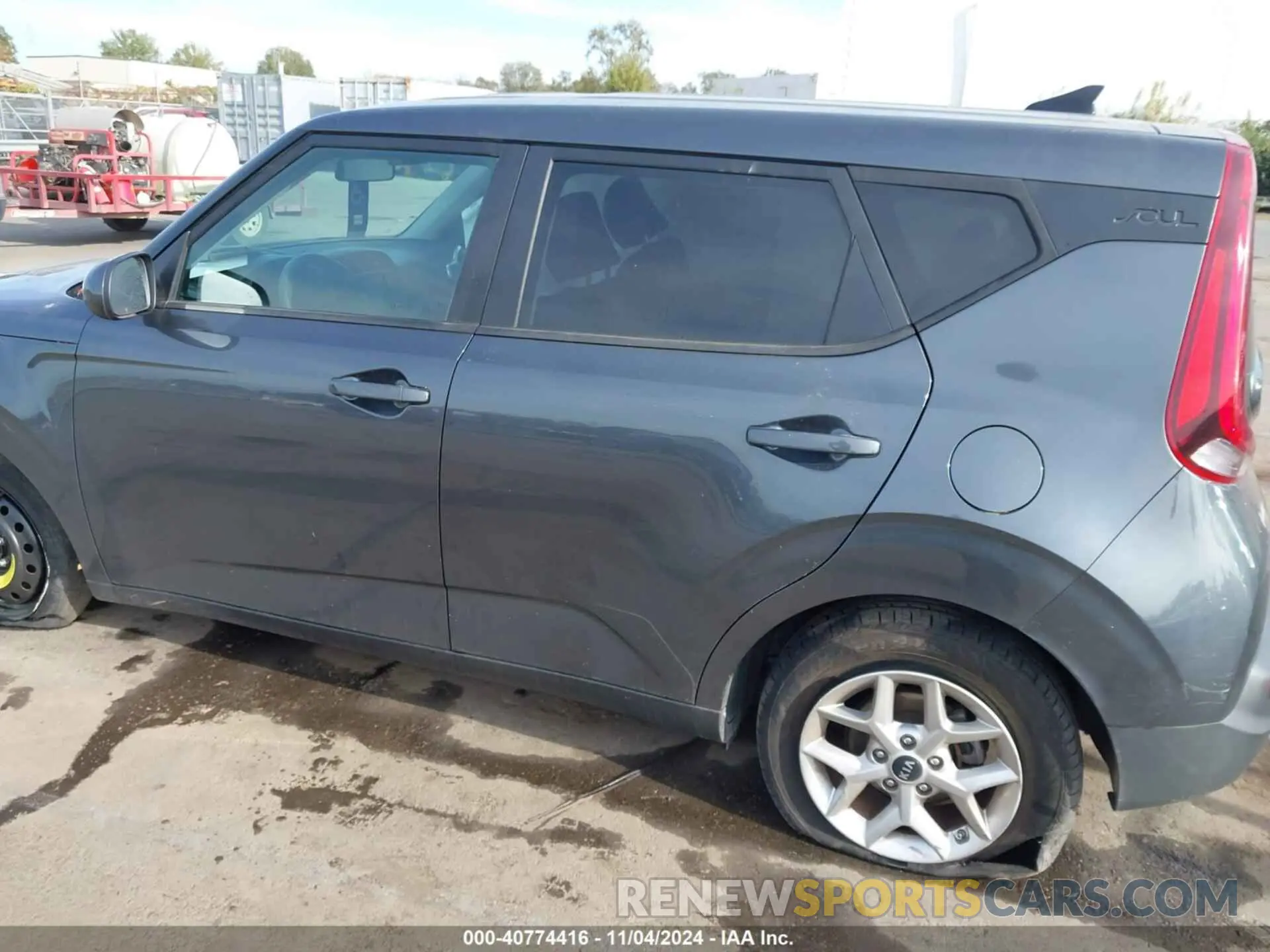 14 fotografías del automóvil dañado KNDJ23AUXM7772620 KIA SOUL 2021
