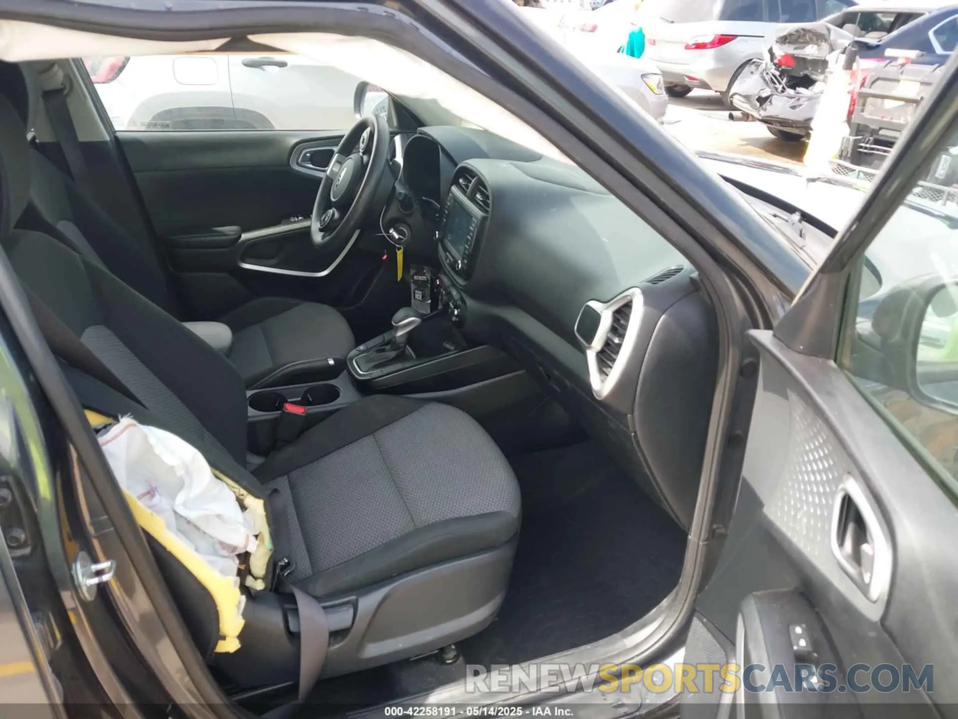 5 fotografías del automóvil dañado KNDJ23AUXM7787652 KIA SOUL 2021
