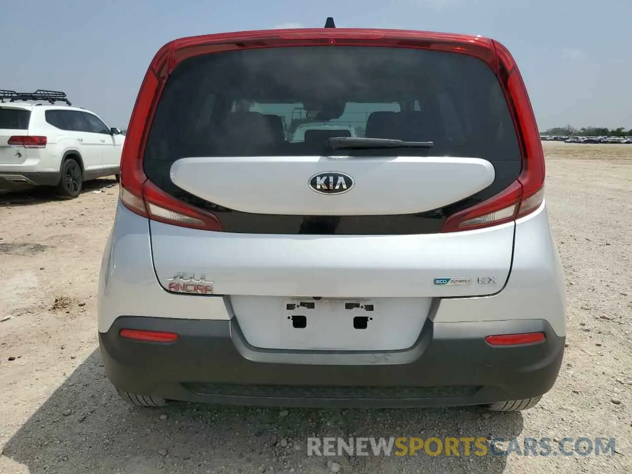 6 fotografías del automóvil dañado KNDJ33AU0M7764457 KIA SOUL 2021