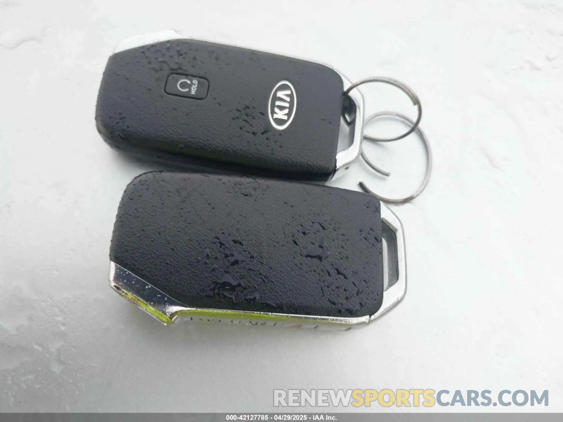 11 fotografías del automóvil dañado KNDJ33AU1M7756092 KIA SOUL 2021
