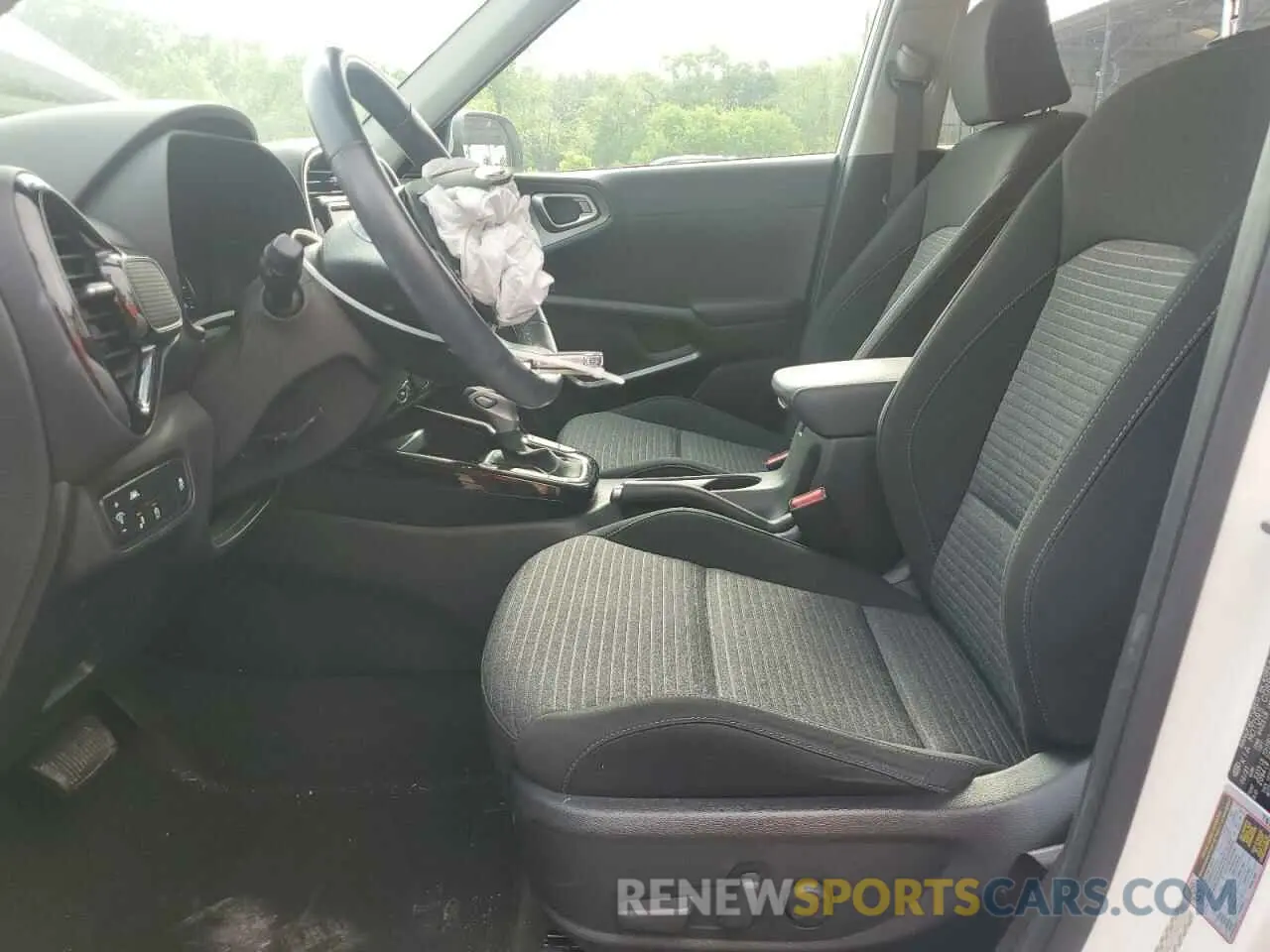 7 fotografías del automóvil dañado KNDJ33AU2M7140739 KIA SOUL 2021
