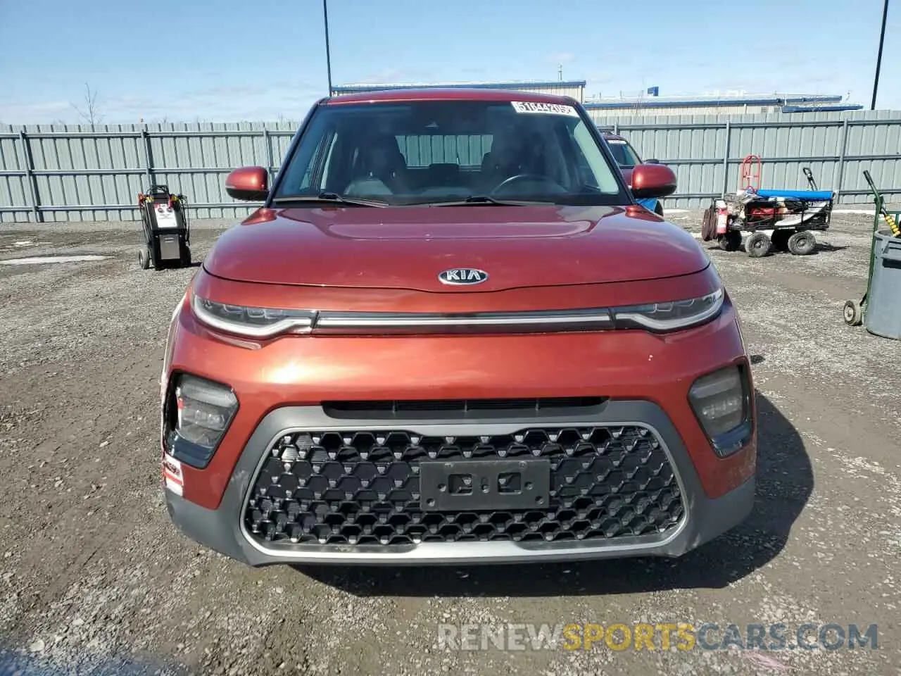 5 fotografías del automóvil dañado KNDJ33AU6M7756945 KIA SOUL 2021