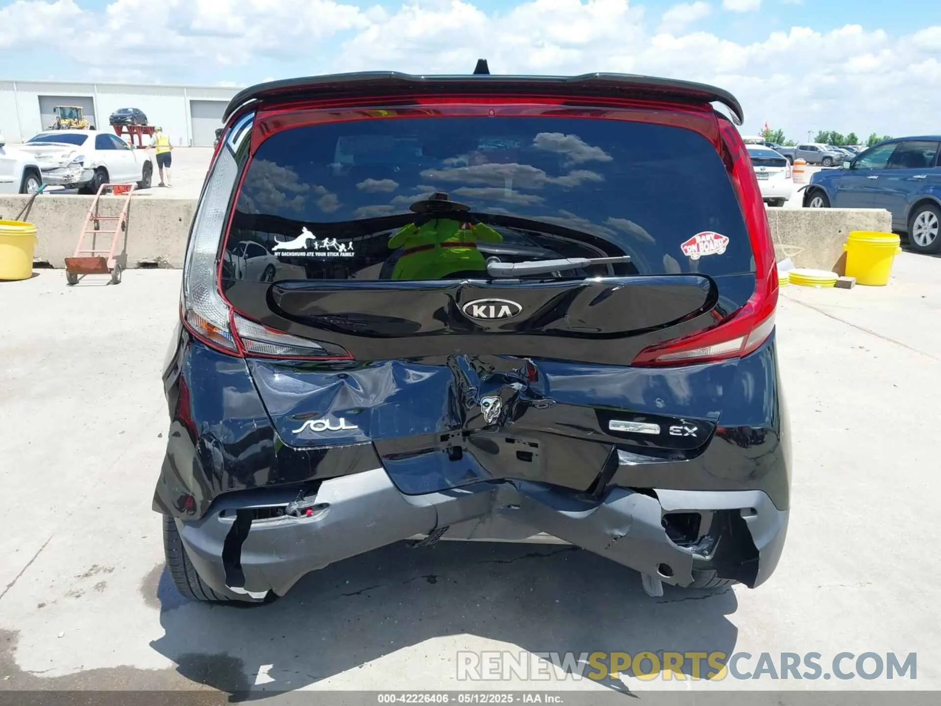 16 fotografías del automóvil dañado KNDJ33AU9M7145176 KIA SOUL 2021
