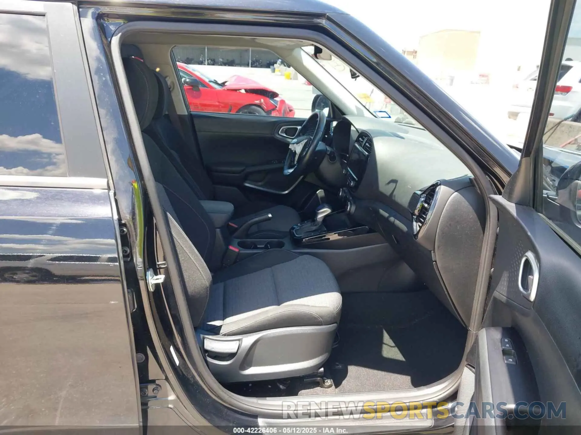 5 fotografías del automóvil dañado KNDJ33AU9M7145176 KIA SOUL 2021