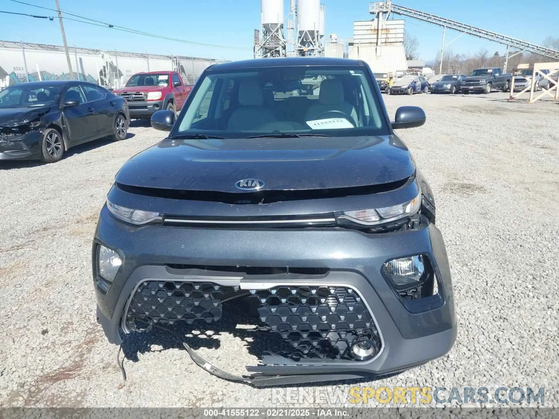 13 fotografías del automóvil dañado KNDJ33AU9M7741842 KIA SOUL 2021