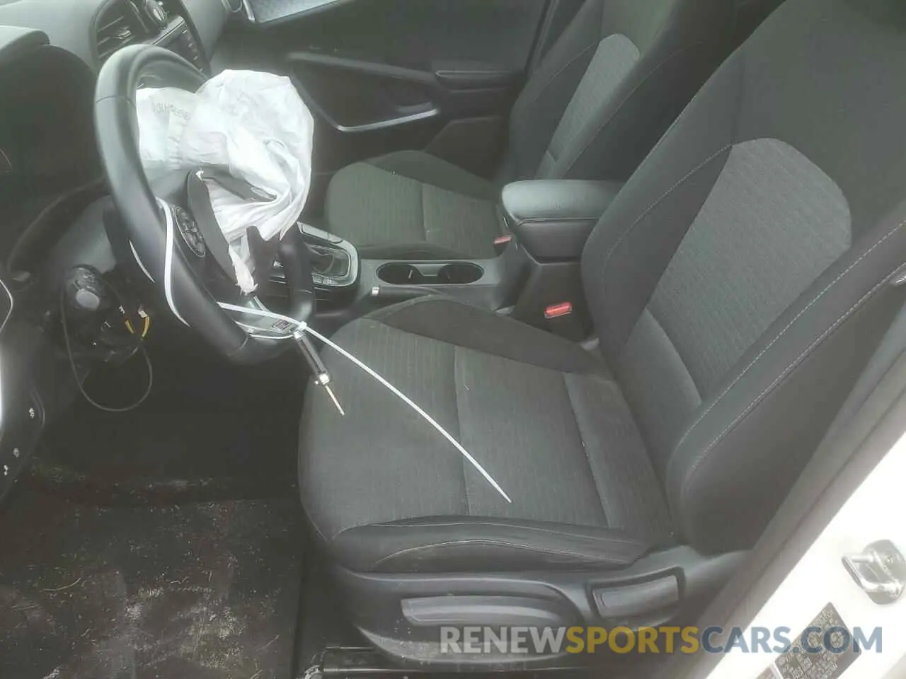 7 fotografías del automóvil dañado KNDJ63AU0M7137684 KIA SOUL 2021