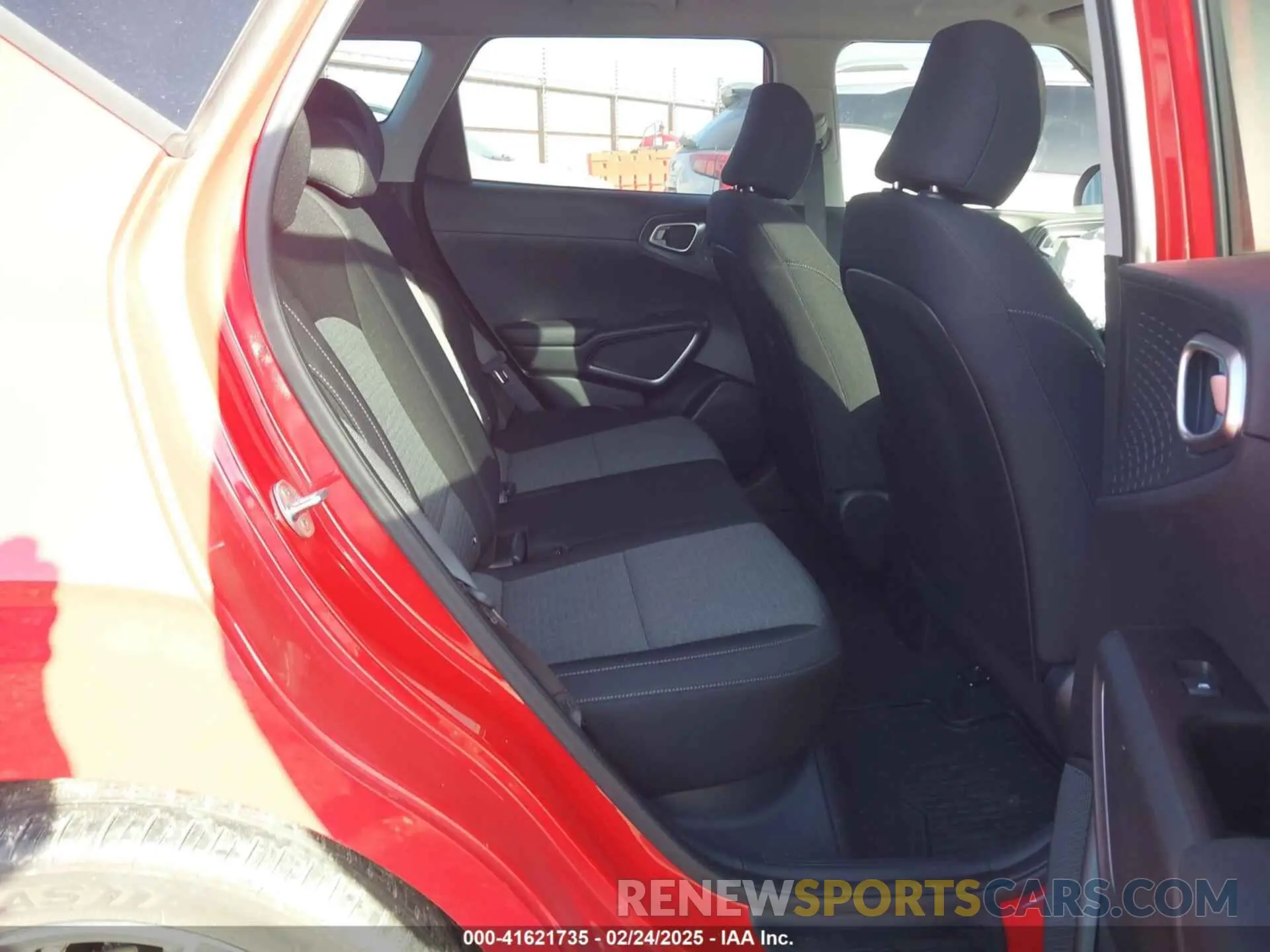 8 fotografías del automóvil dañado KNDJ63AU3M7744324 KIA SOUL 2021