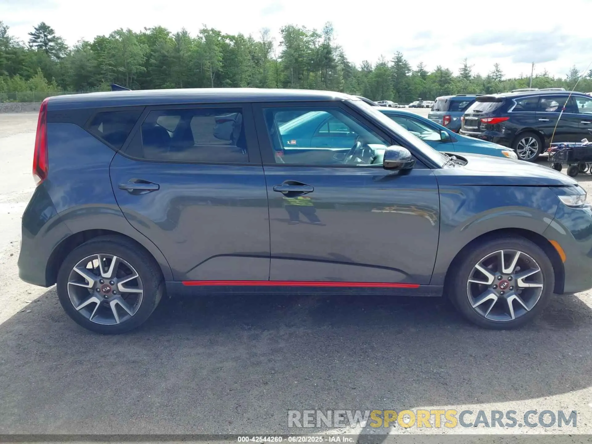 14 fotografías del automóvil dañado KNDJ63AU3M7759647 KIA SOUL 2021
