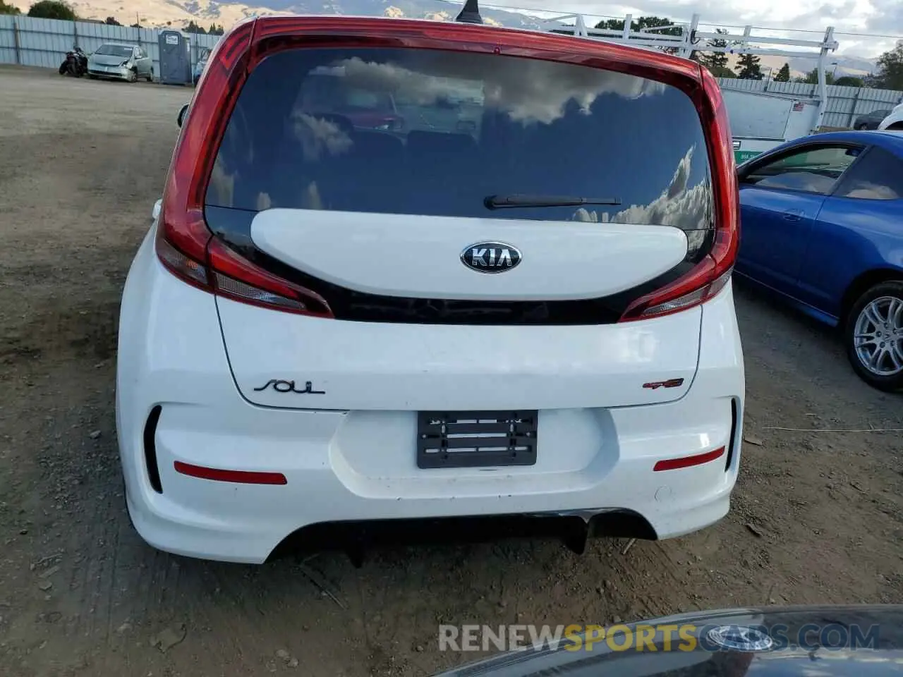 6 fotografías del automóvil dañado KNDJ63AU4M7744073 KIA SOUL 2021