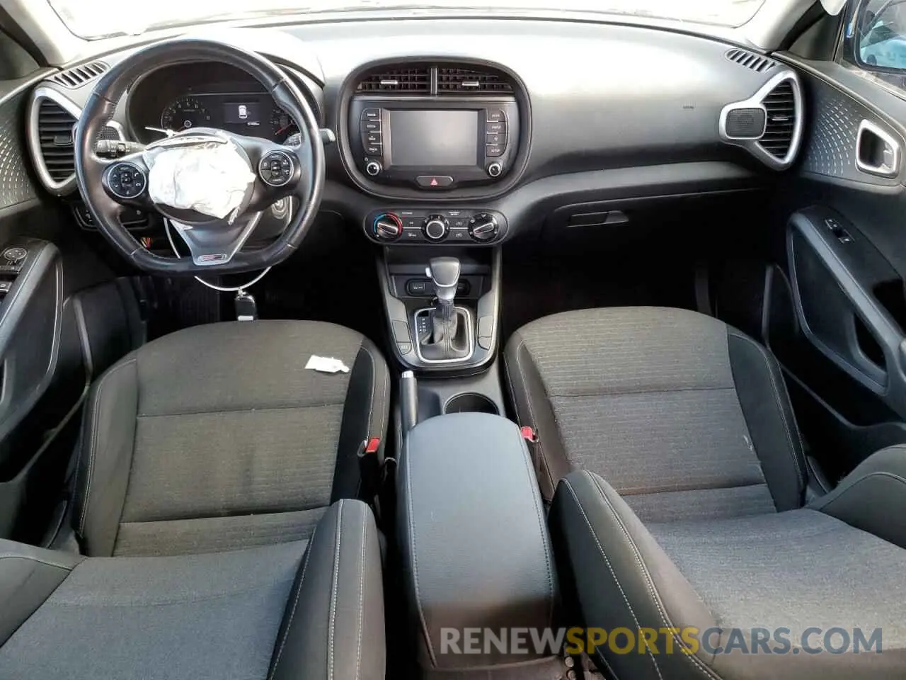 8 fotografías del automóvil dañado KNDJ63AU4M7744073 KIA SOUL 2021