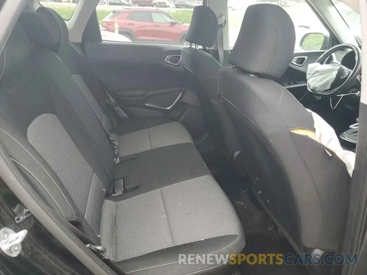 11 fotografías del automóvil dañado KNDJ63AU5M7129712 KIA SOUL 2021