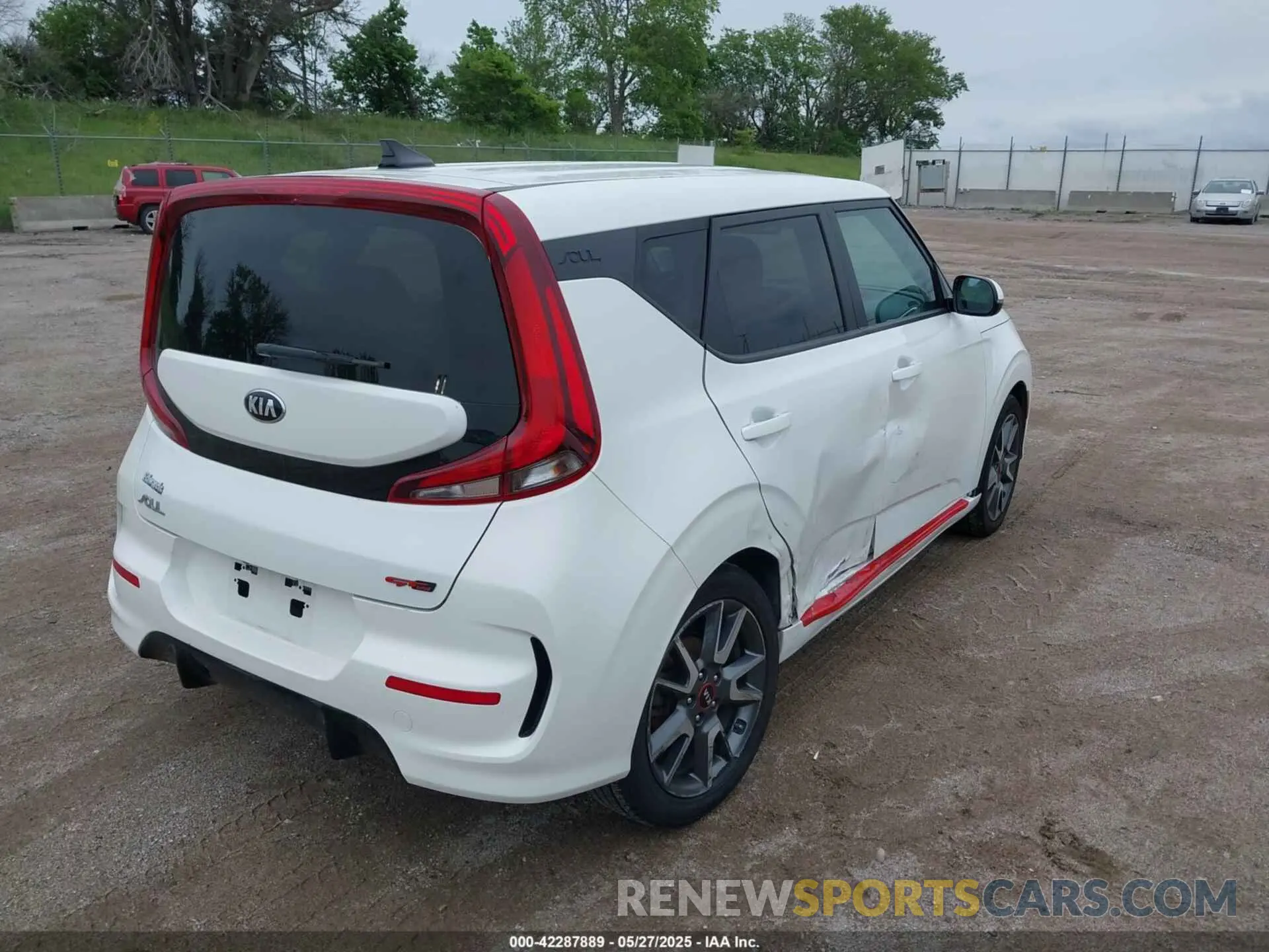 12 fotografías del automóvil dañado KNDJ63AU5M7133145 KIA SOUL 2021