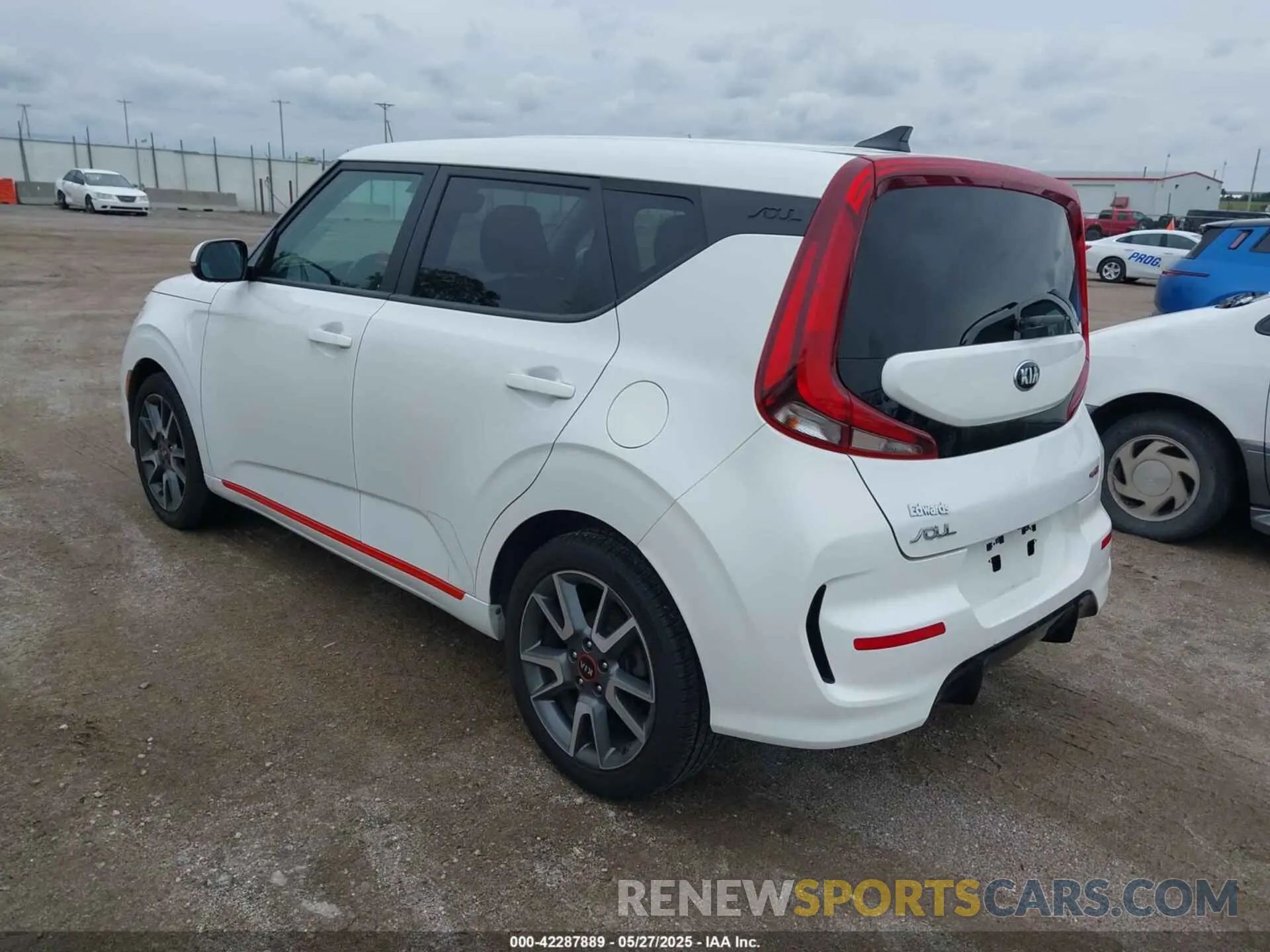 3 fotografías del automóvil dañado KNDJ63AU5M7133145 KIA SOUL 2021