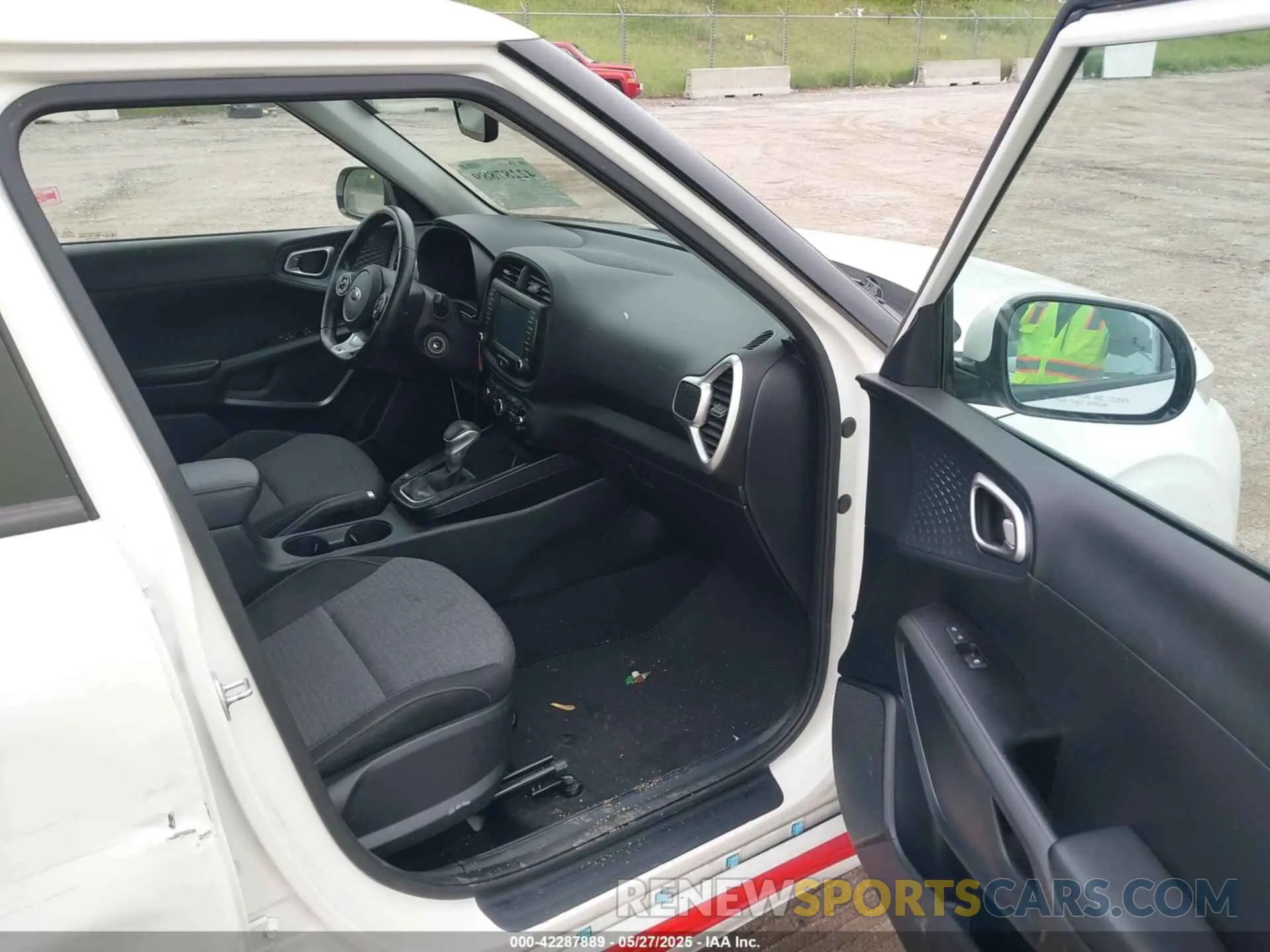 5 fotografías del automóvil dañado KNDJ63AU5M7133145 KIA SOUL 2021