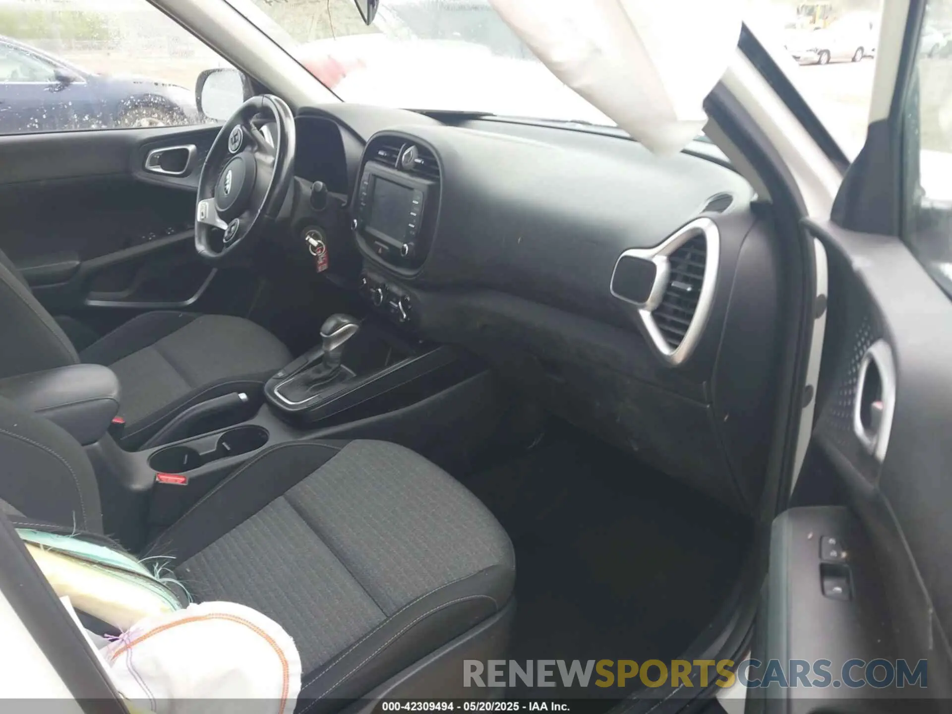 5 fotografías del automóvil dañado KNDJ63AU7M7781666 KIA SOUL 2021